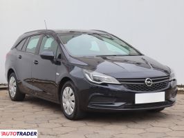 Opel Astra 2018 1.6 108 KM