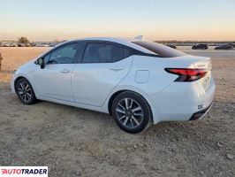 Nissan Versa 2020 1