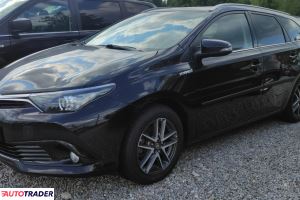 Toyota Auris 2018 1.8 99 KM