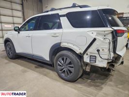 Nissan Pathfinder 2022 3