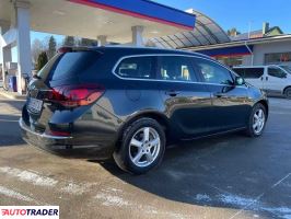 Opel Astra 2013 1.4 140 KM