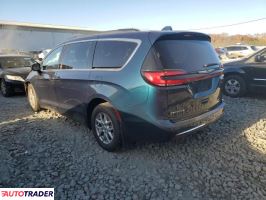 Chrysler Pacifica 2022 3