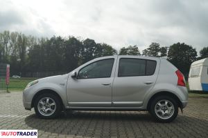 Dacia Sandero 2010 1.1 75 KM