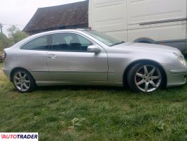 Mercedes C-klasa 2006 2.2 150 KM