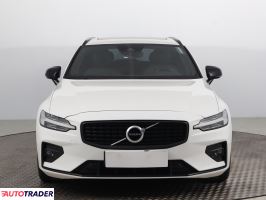 Volvo V60 2020 2.0 194 KM