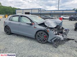 Volkswagen Golf 2024 2