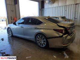 Lexus ES 2019 3