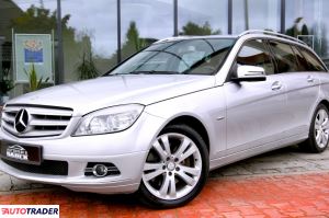 Mercedes C-klasa 2009 3.5 272 KM