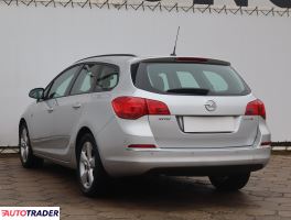 Opel Astra 2015 1.6 108 KM