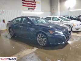 Nissan Altima 2025 2