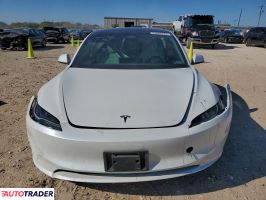 Tesla Model 3 2025