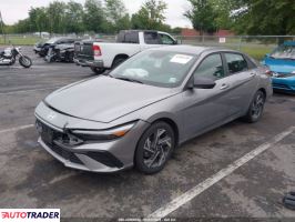 Hyundai Elantra 2025 2