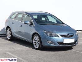 Opel Astra 2010 1.4 138 KM