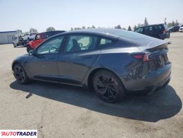Tesla Model 3 2025