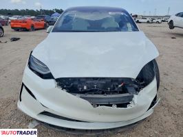Tesla Model X 2022