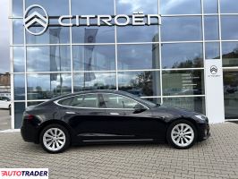 Tesla Model S 2017 525 KM