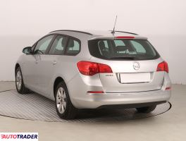 Opel Astra 2014 1.4 118 KM