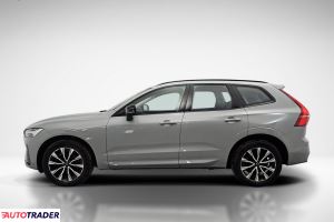 Volvo XC60 2023 2.0 197 KM