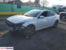 Nissan Altima - zobacz ofertę
