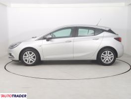Opel Astra 2017 1.4 123 KM