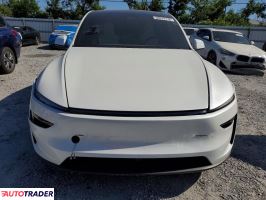 Tesla Model Y 2026