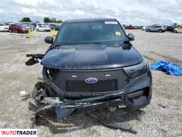 Ford Explorer 2022 3