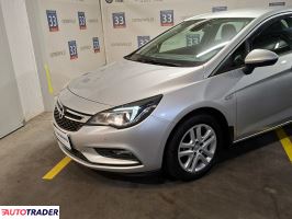 Opel Astra 2018 1.4 100 KM