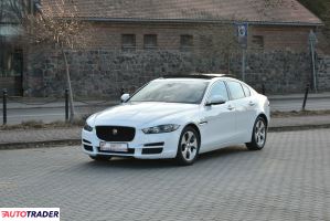 Jaguar XE 2018 2.0 250 KM
