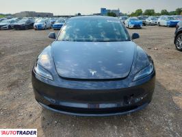 Tesla Model 3 2025