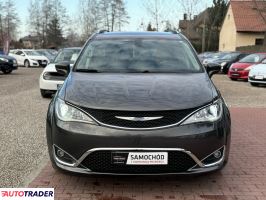 Chrysler Pacifica 2018 3.6 287 KM