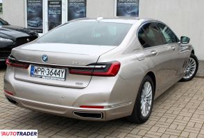 BMW 745 2021 3.0 394 KM