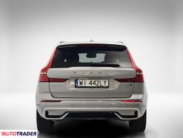 Volvo XC60 2022 2.0 197 KM