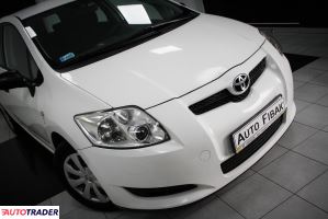 Toyota Auris 2007 1.4 90 KM Toyota Auris 2007 1.4 90 KM