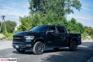 Dodge Ram 2021 5.7 390 KM