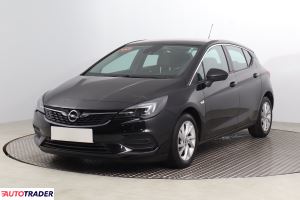 Opel Astra 2021 1.2 143 KM