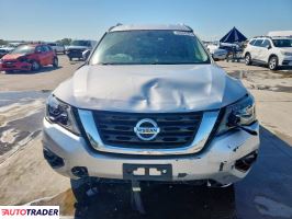 Nissan Pathfinder 2019 3