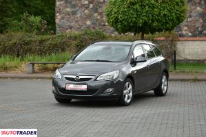 Opel Astra 2011 1.7 110 KM