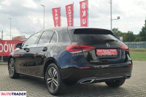 Mercedes A-klasa 2021 1.3 218 KM