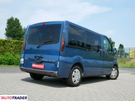 Opel Vivaro 2005 2.5 135 KM