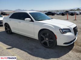 Chrysler 300C 2021 3