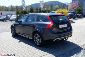 Volvo V60 Cross Country 2017 2.0 190 KM