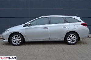 Toyota Auris 2017 1.6 132 KM Toyota Auris 2017 1.6 132 KM