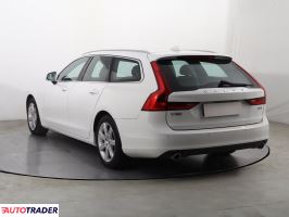 Volvo V90 2018 2.0 187 KM