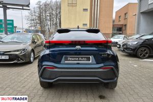 Toyota C-HR 2023 1.8 140 KM