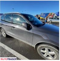 Volkswagen Touareg 2010 3.0 239 KM