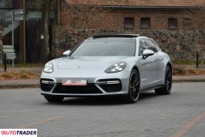 Porsche Panamera 2019 4.0 550 KM