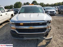 Chevrolet Silverado 2018 4