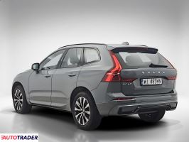 Volvo XC60 2022 2.0 197 KM