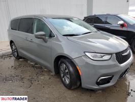 Chrysler Pacifica 2022 3