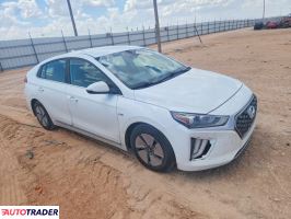 Hyundai IONIQ Hybrid 2020 1